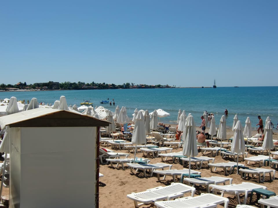 Strandbereich - Blickrichtung Side Trendy Side Beach Hotel - Adults only