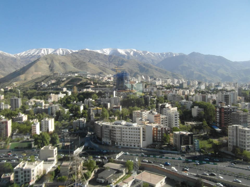 Blick zur Landseite aus der 26. Etage Parsian Azadi Hotel