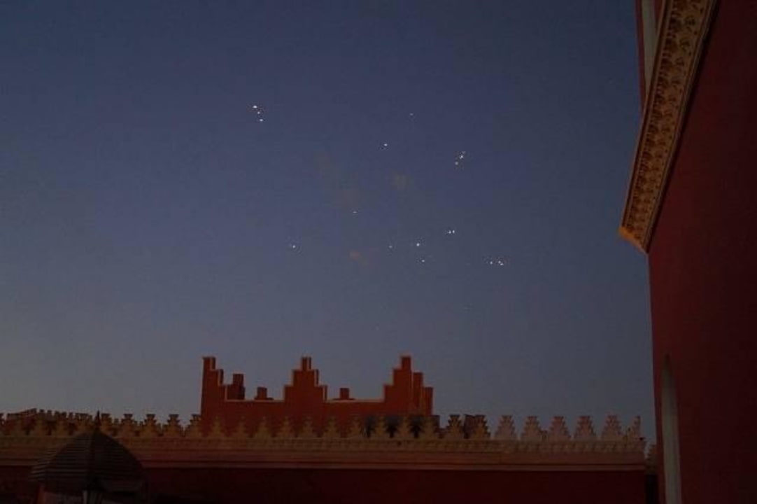 Vor dem Feuerwerk Pickalbatros Alf Leila Wa Leila Resort - Neverland Hurghada