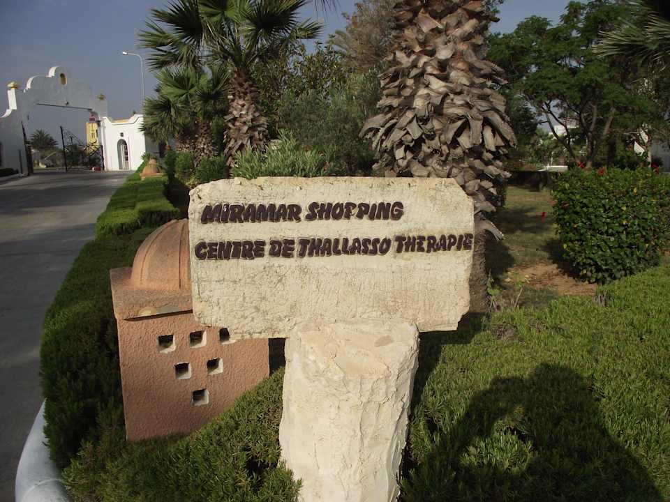 Hinweisschilder Alassio Hotel and Thalasso