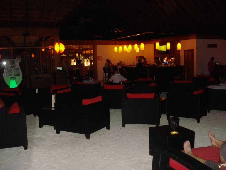 24 Stunden Bar Vilamendhoo Island Resort & Spa