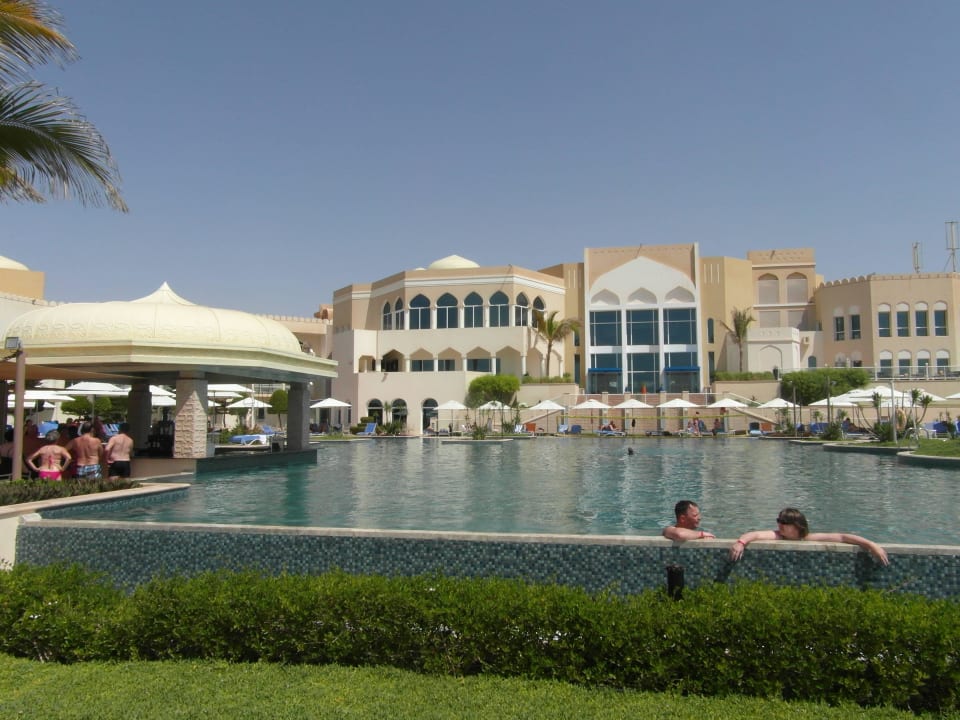 Poolanlage Wyndham Garden Salalah Mirbat