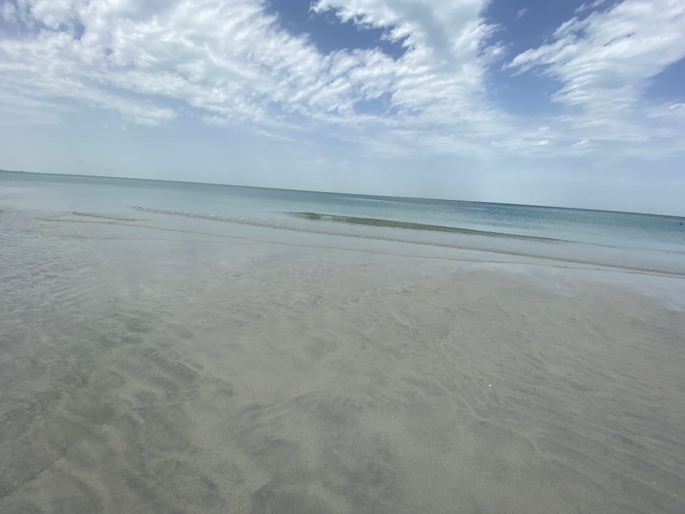 Strand Rixos Premium Saadiyat Island