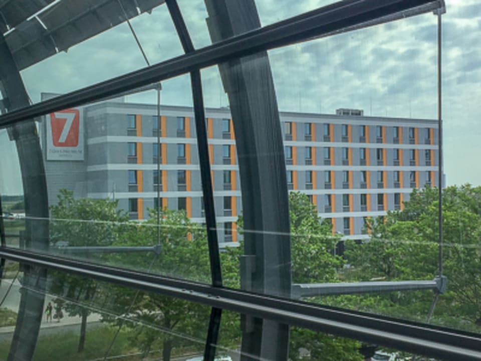 Außenansicht Campanile Leipzig Halle Airport