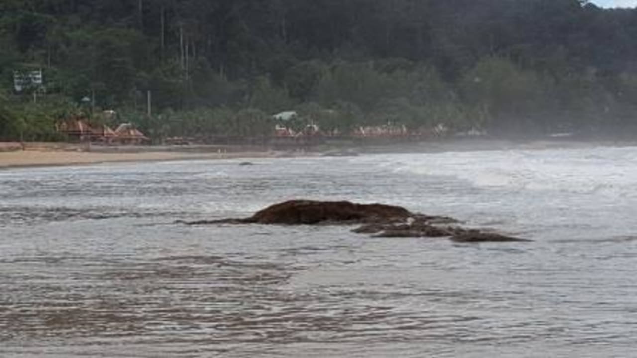 Strand vom Leuchtturm aus Khaolak Laguna Resort