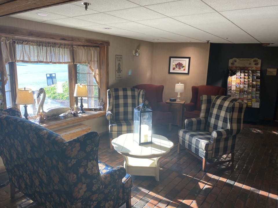 Lobby Hotel The Country Inn of Lancaster