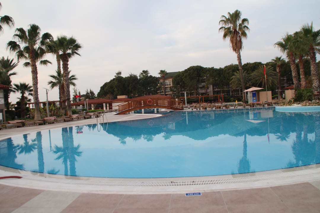 Pool Akka Alinda Hotel