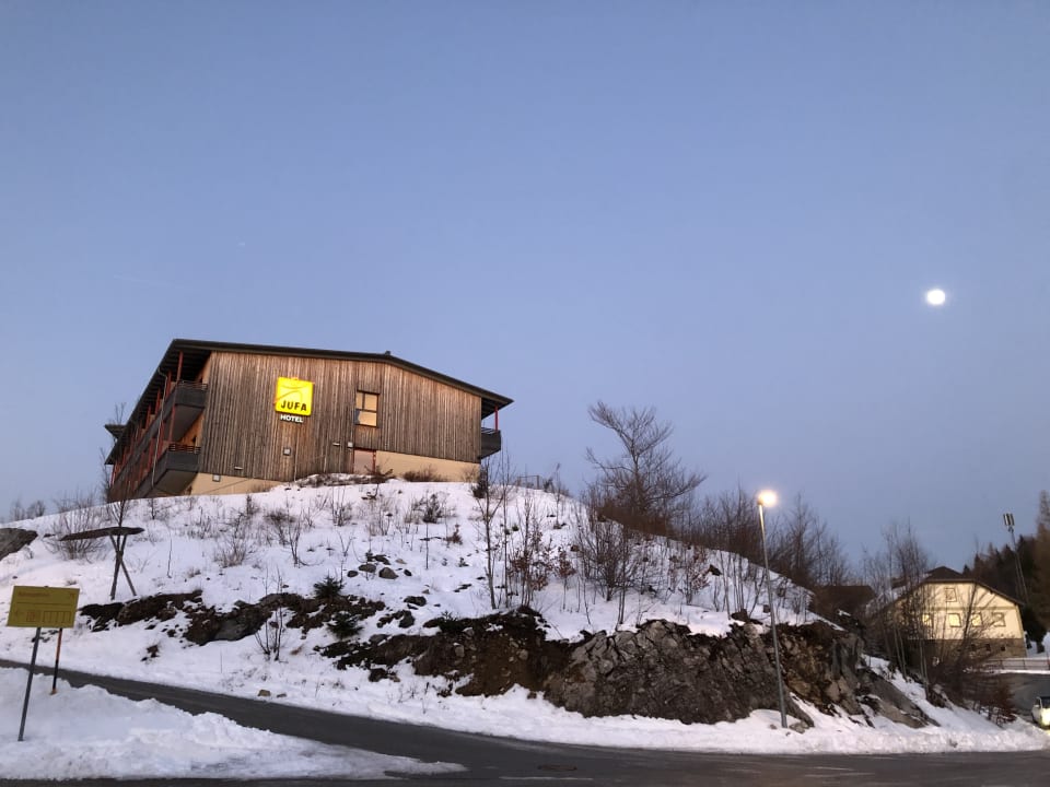 Außenansicht JUFA Hotel Annaberg