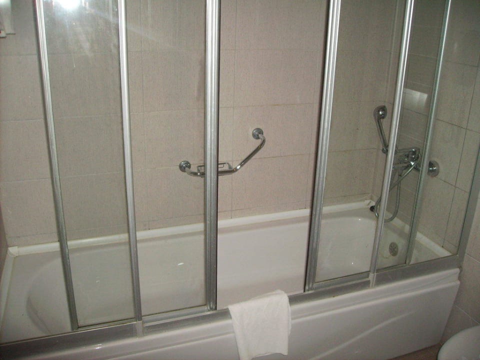 Duschwanne mit Schiebeabtrennung Seaden Sea World Resort & Spa