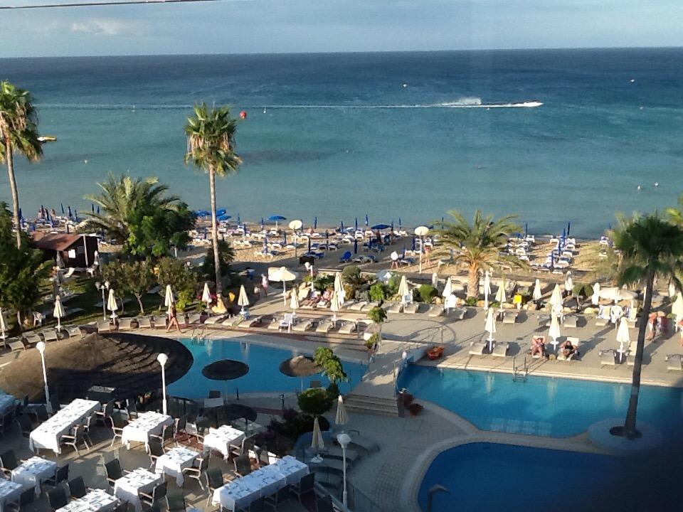 Strand Hotel Sunrise Beach