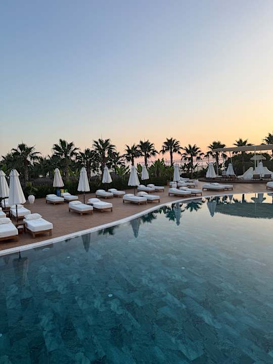 Pool Rubi Platinum Sign