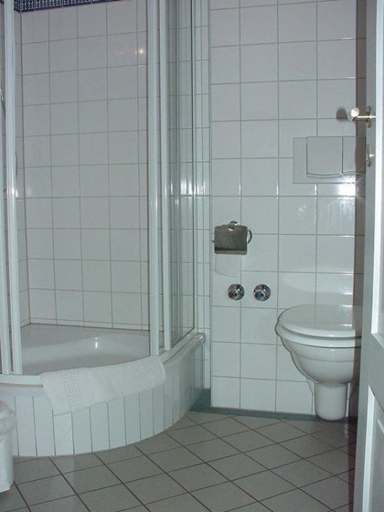 Badezimmer Landhaus Schloß Kölzow