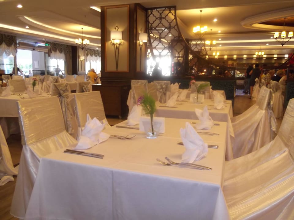 Gala-Abend Dream World Resort & Spa