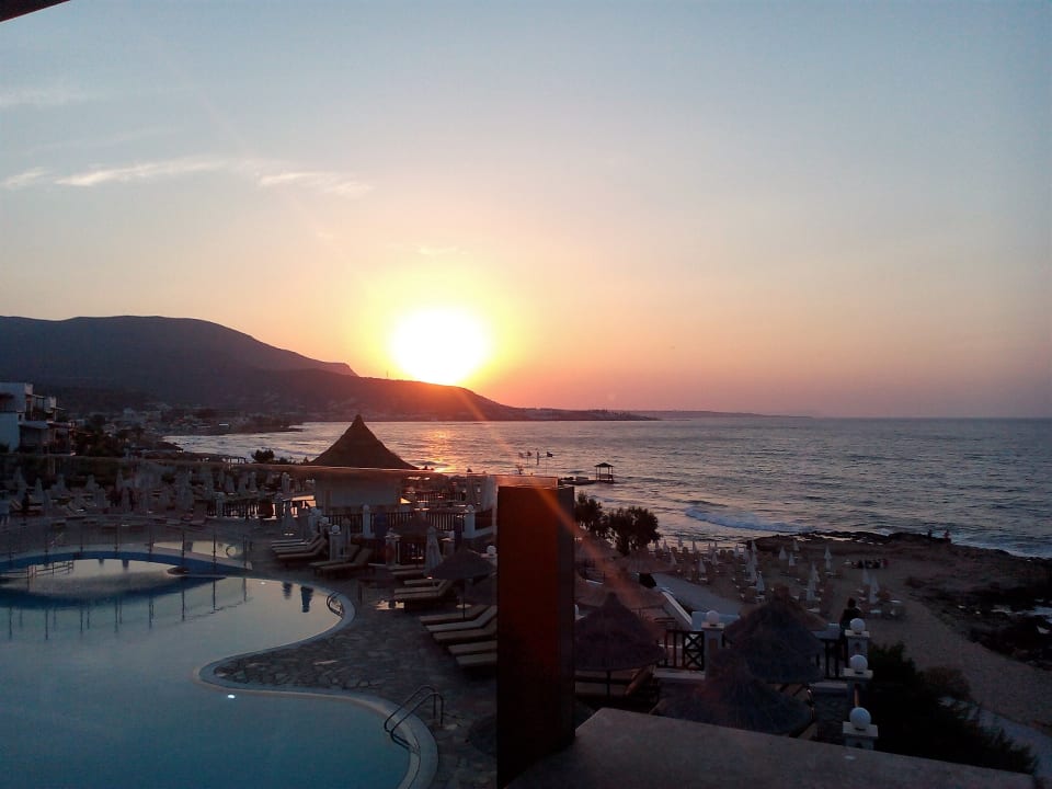 Außenansicht Alexander Beach Hotel & Village Resort