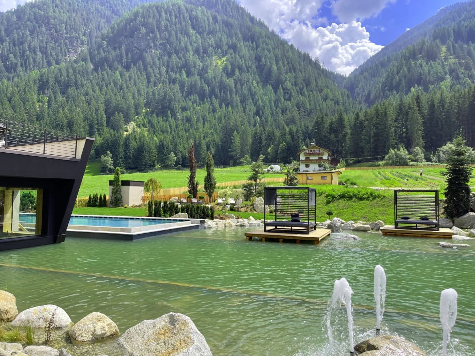 Gartenanlage FONTIS luxury spa lodge