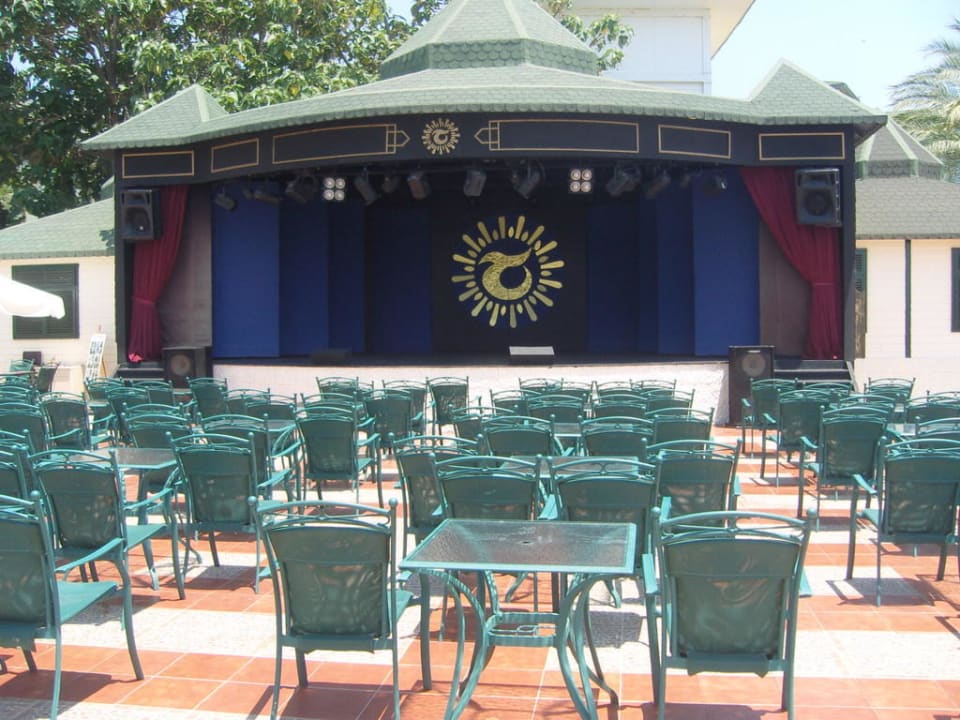 Show-Bühne Hotel Turan Prince