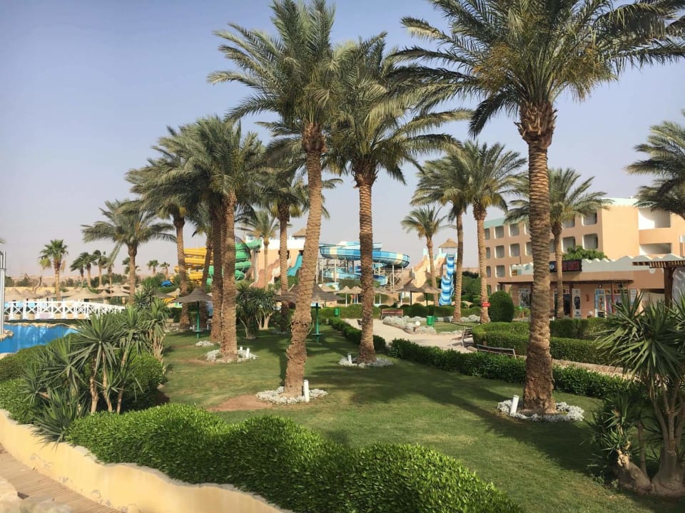 Außenansicht Titanic Resort & Aqua Park