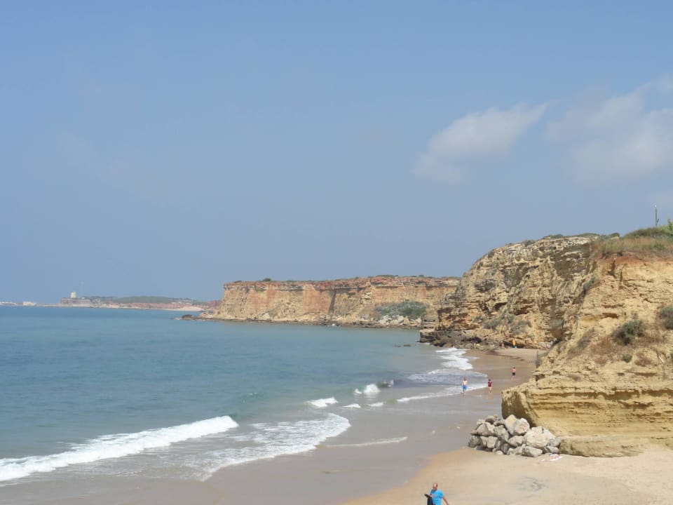 Rechts vom Hotel Hipotels Gran Conil Hotel