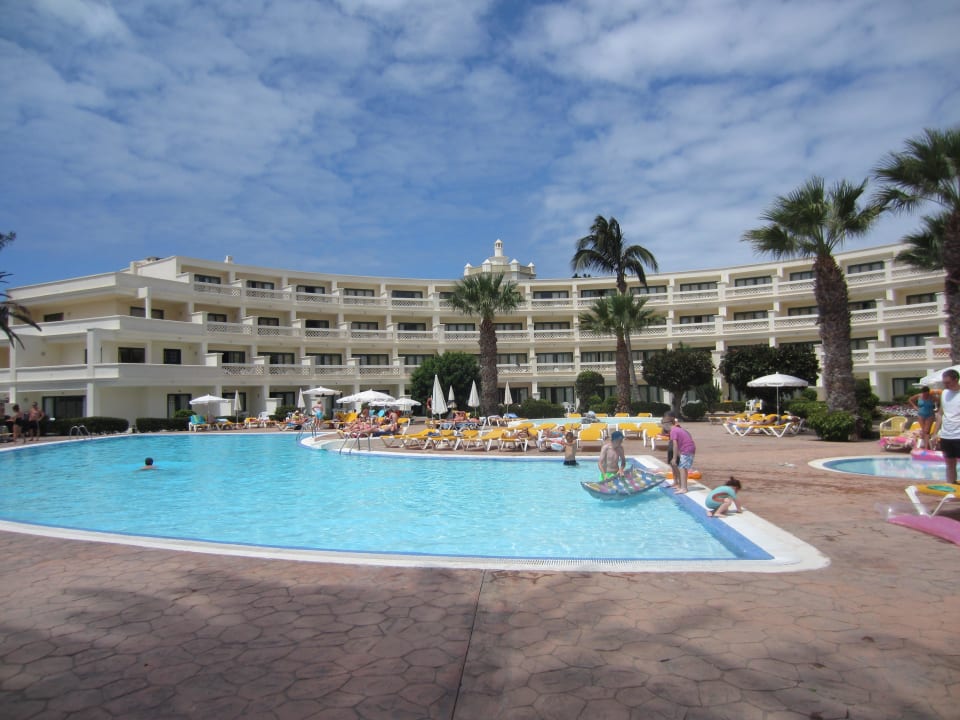 selection park swimming pool