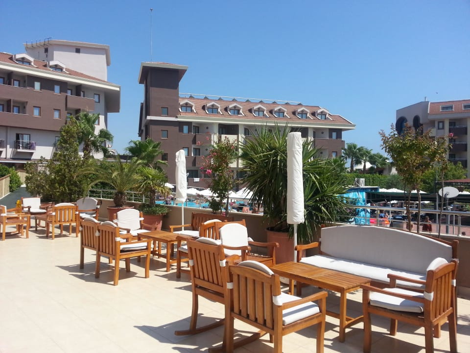 Sitzlandschaft in der Nähe des Zimmers Hane Family Resort