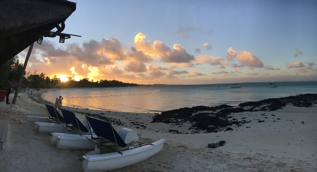 Strand Crystals Beach Resort Belle Mare, a member of Radisson Individuals