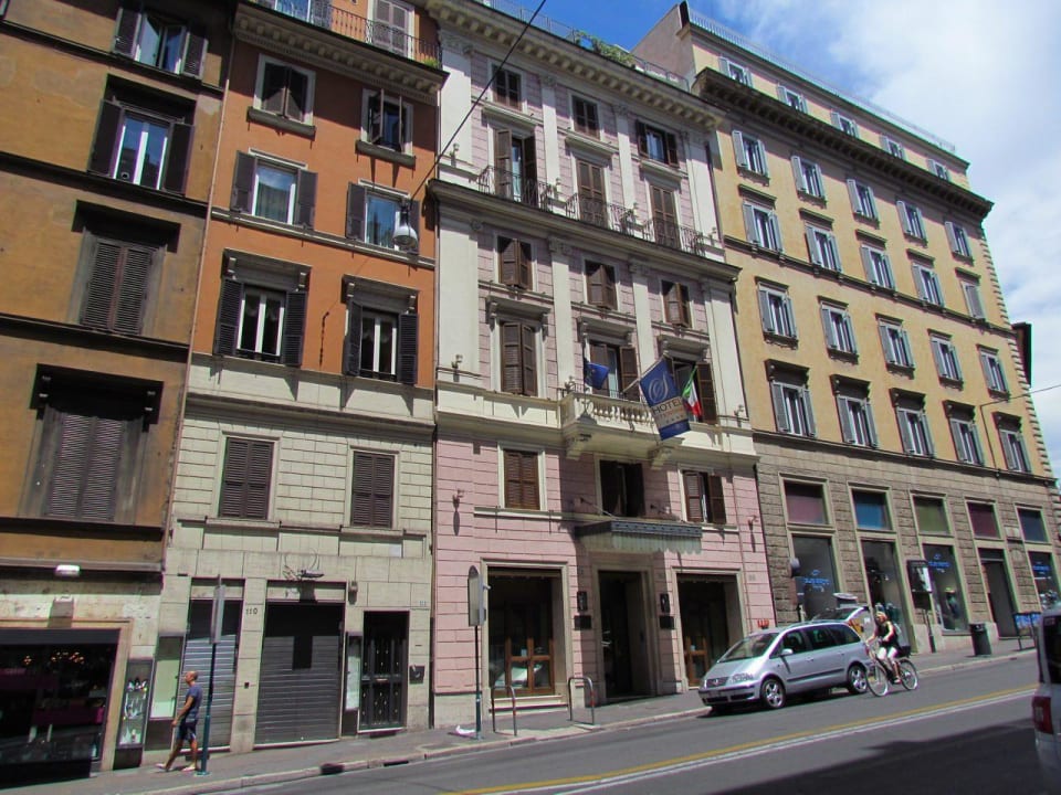 Street view Hotel Stendhal