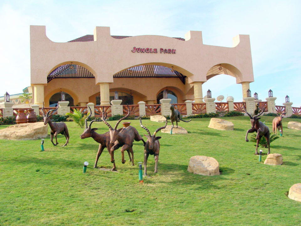 Лицо отеля Pickalbatros Jungle Aqua Park Resort - Neverland Hurghada