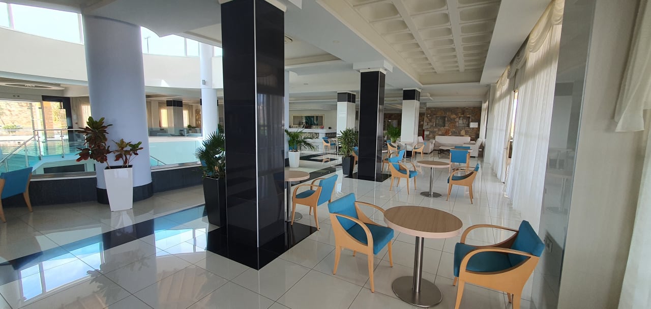Lobby Grand Blue Beach Hotel