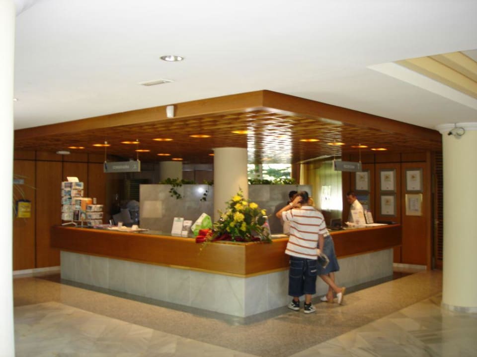 Rezeption Hipotels Bahia Grande