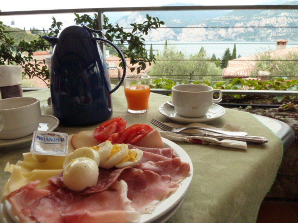 Vom leckeren Frühstück Villa Smeralda