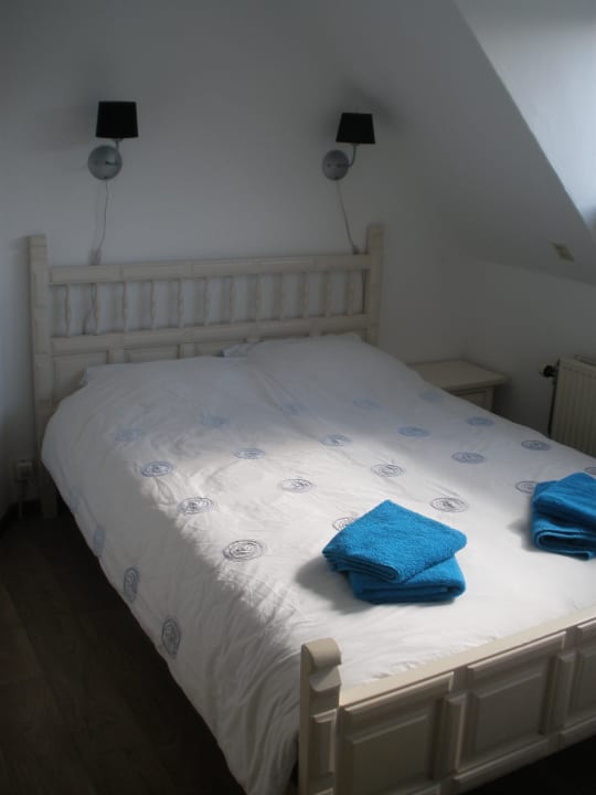 Doppelbett Sommerhaus Binnenweg 18