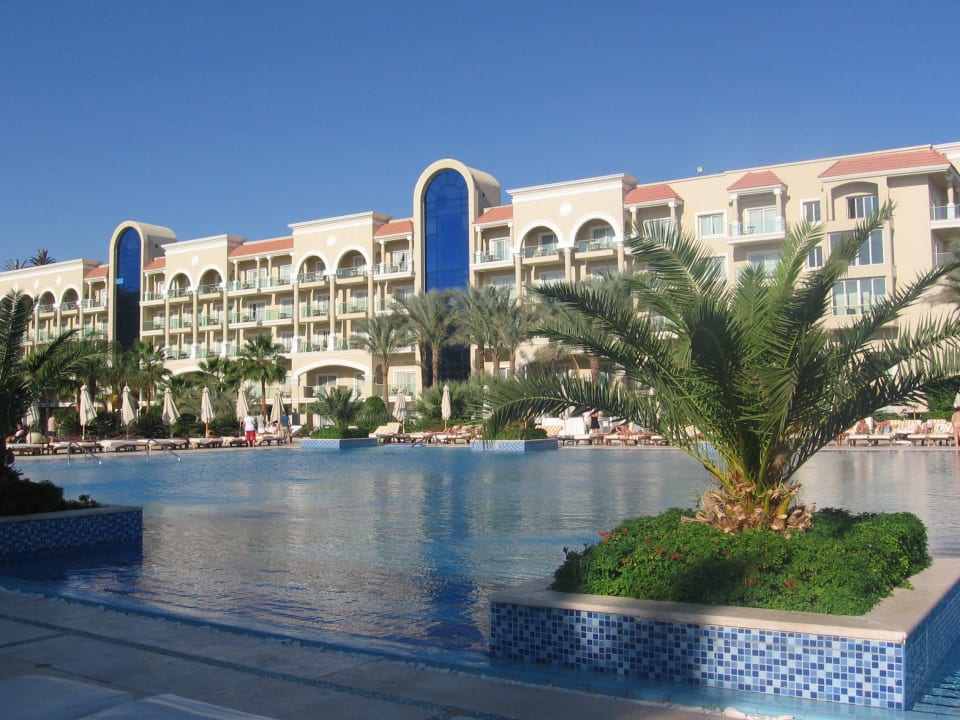 Toller Pool Premier Le Reve Hotel & Spa