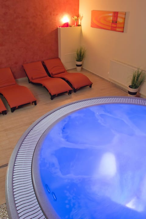 Whirpool Wellness Pension 7