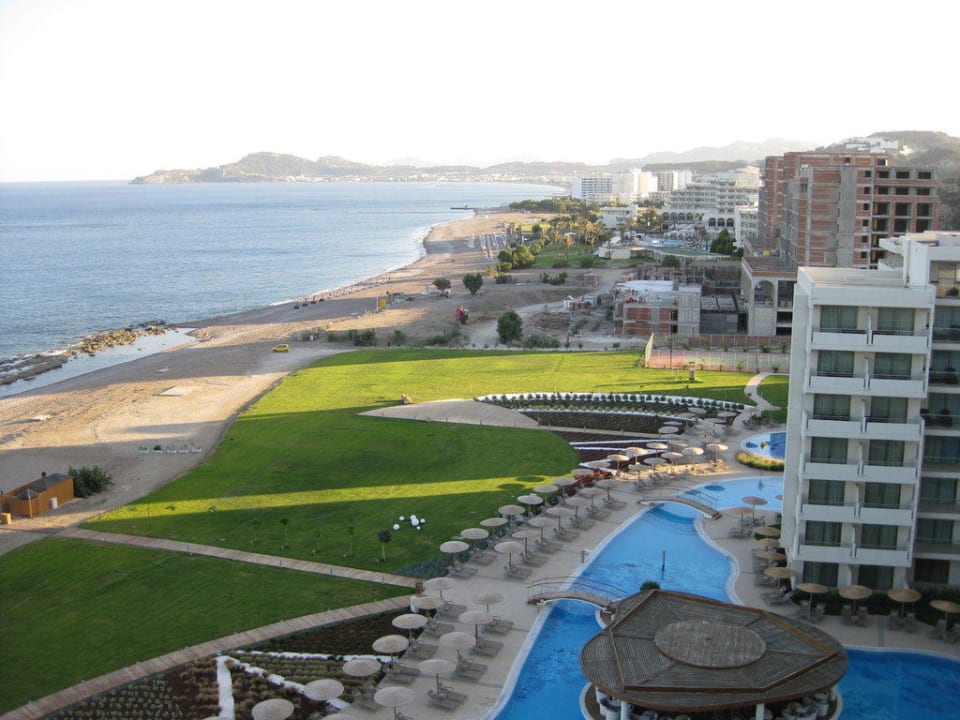 Blick von der Panormaterrasse Richtung Faliraki Elysium Resort & Spa Hotel