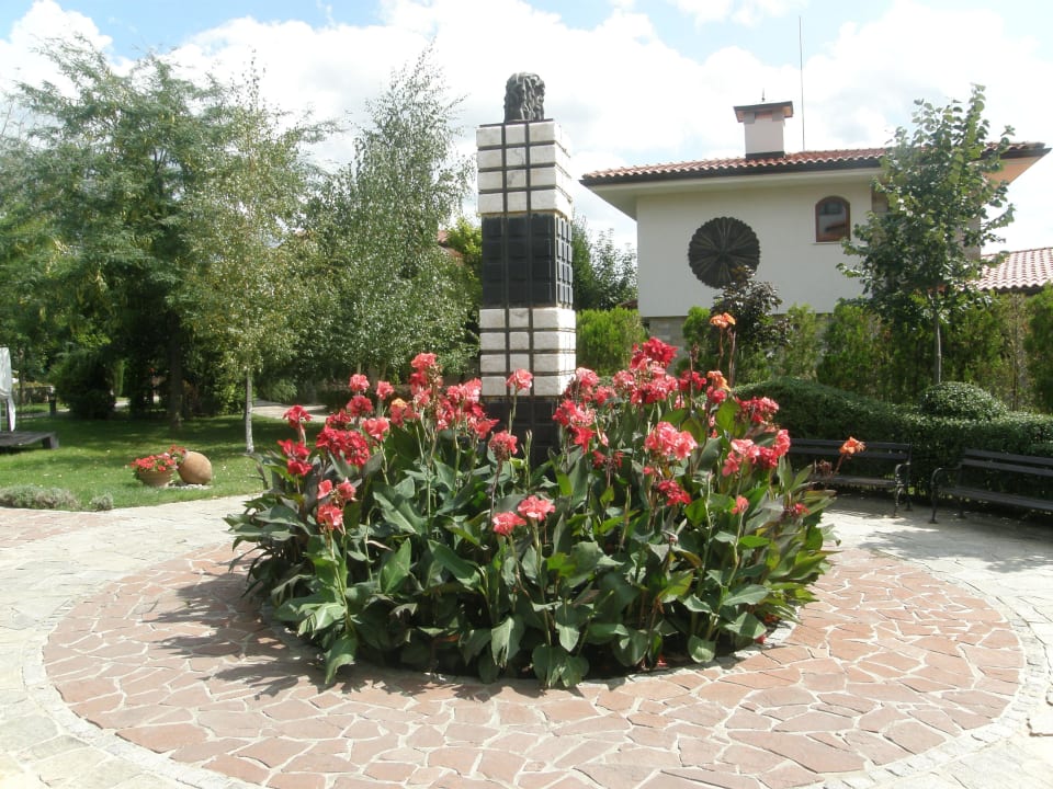 Sehr schön Helena Sands