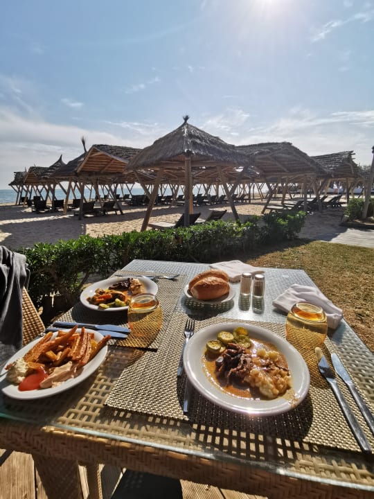 Gastro The Orangers Beach Resort and Bungalows