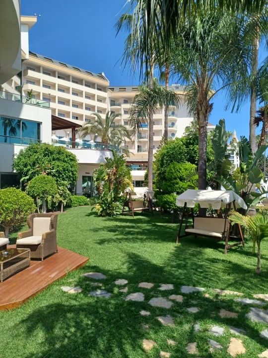 Gartenanlage Saphir Resort & Spa