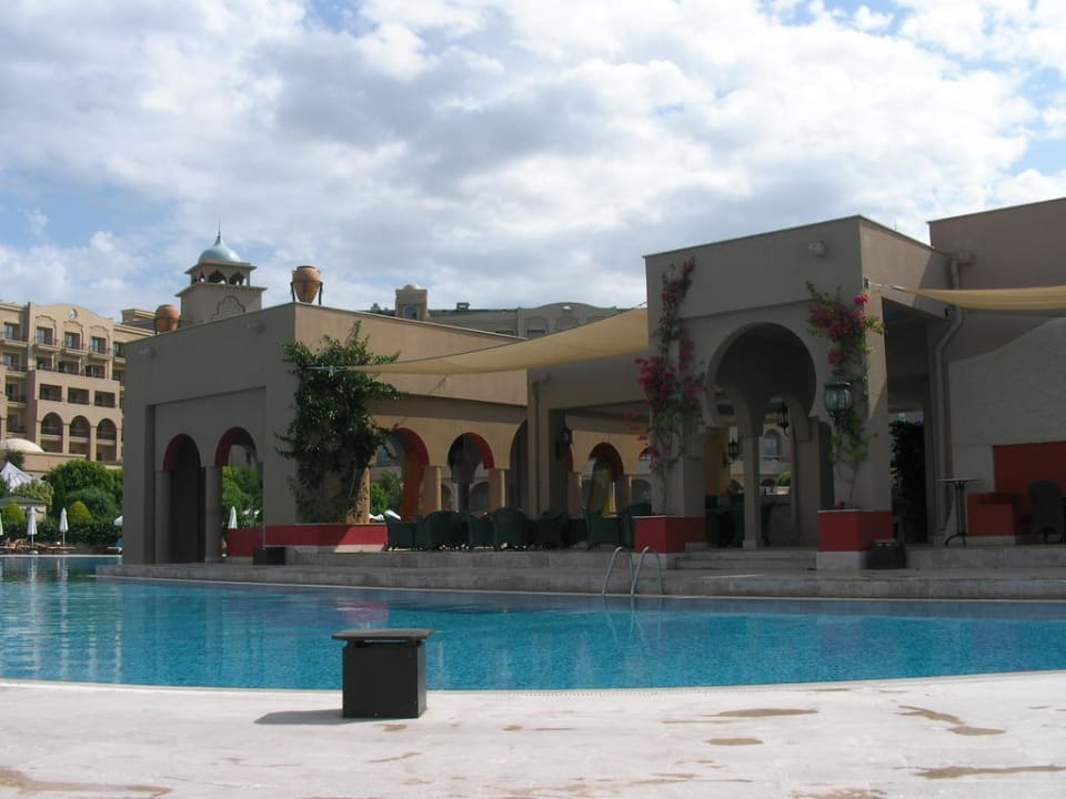 Pool & Pool Bar Spice Hotel & Spa