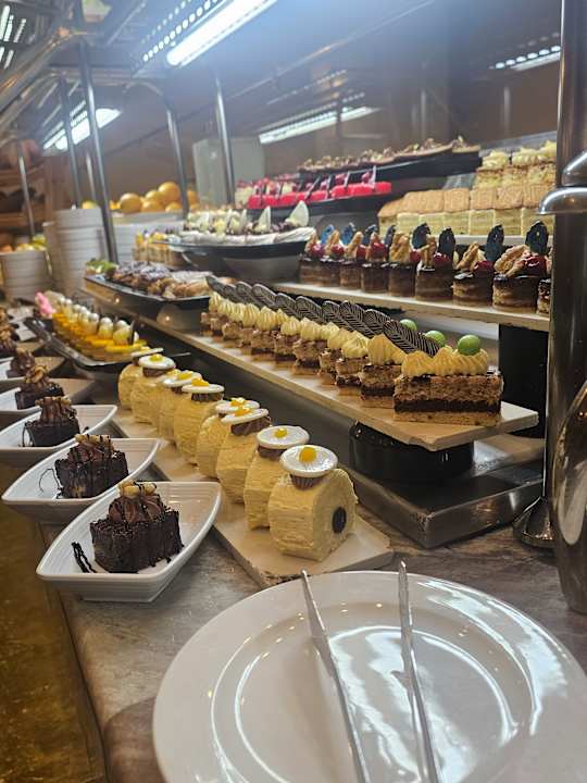 Gastro Serenity Alpha Beach