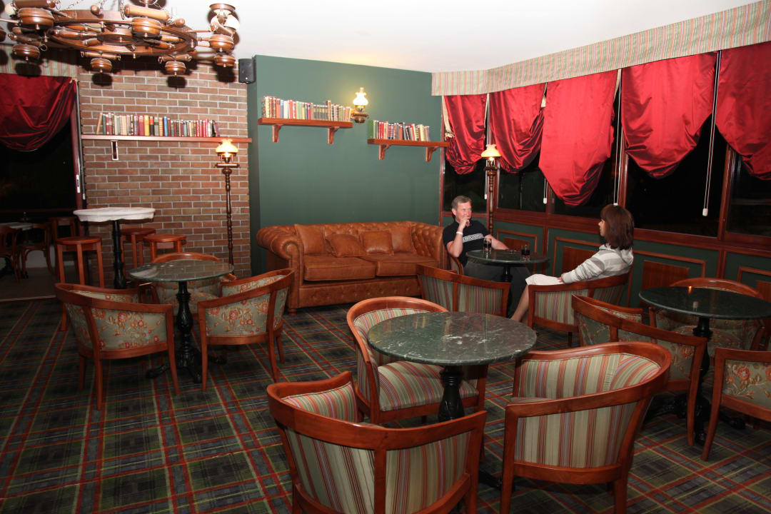 İrish Pub Hotel Alara Kum