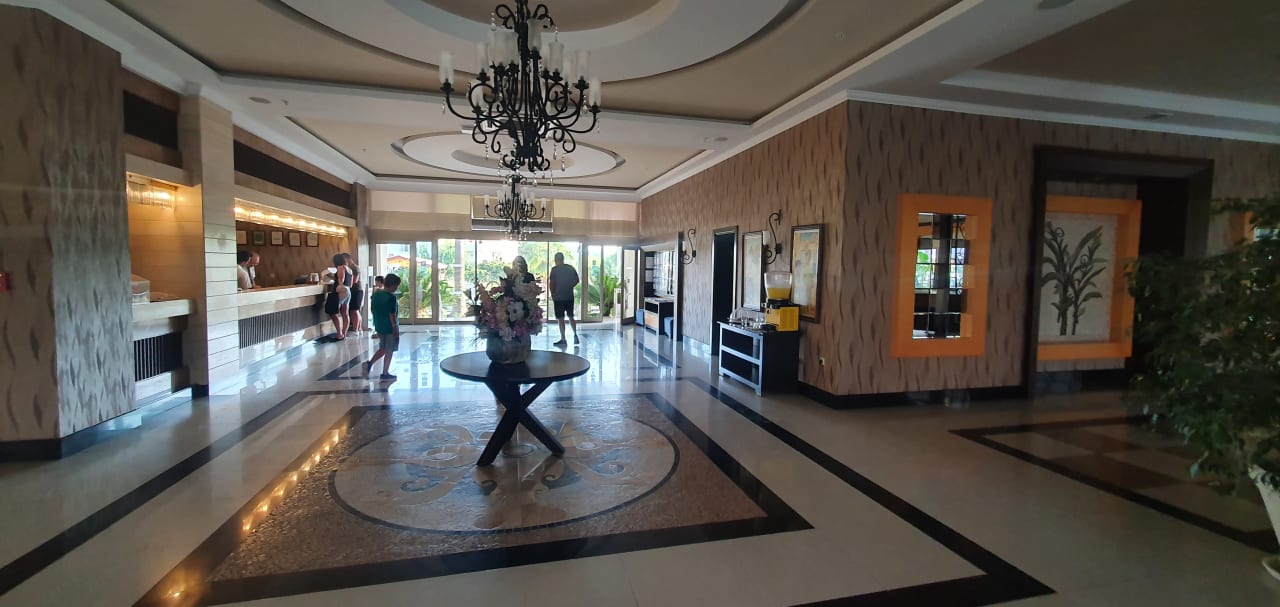 Lobby Can Garden Resort