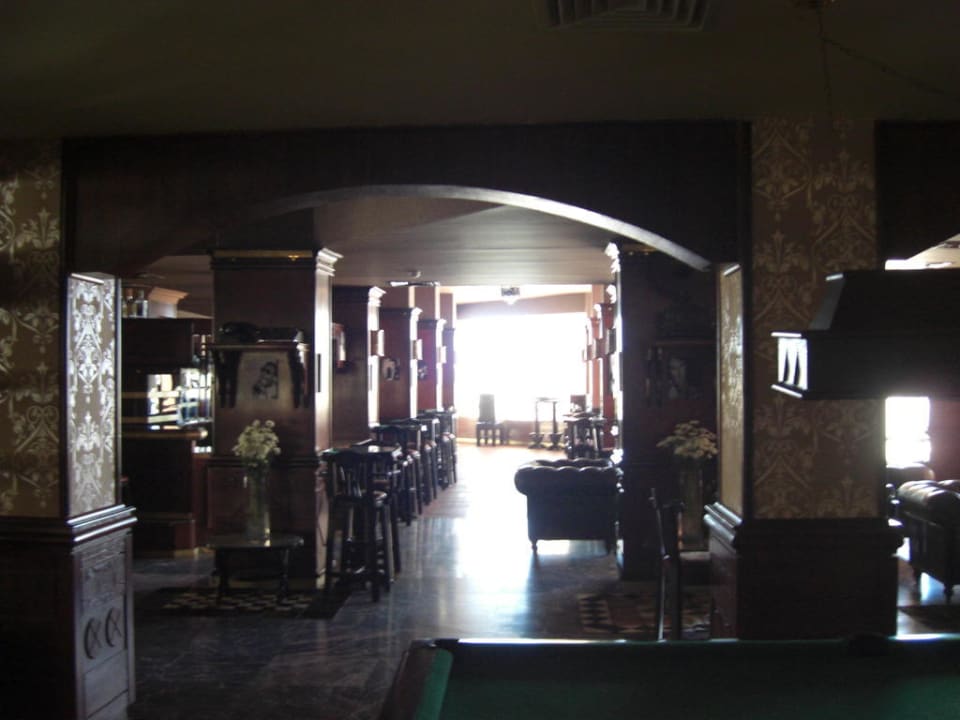 Bar Beach Albatros Resort