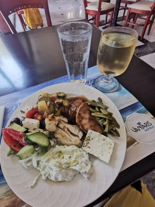 Gastro Vantaris Luxury Beach Resort