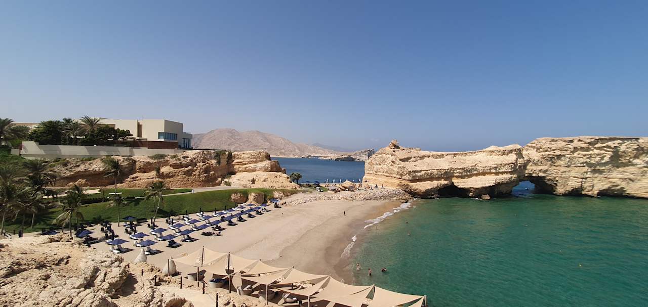 Strand Shangri-La Al Husn Resort & Spa