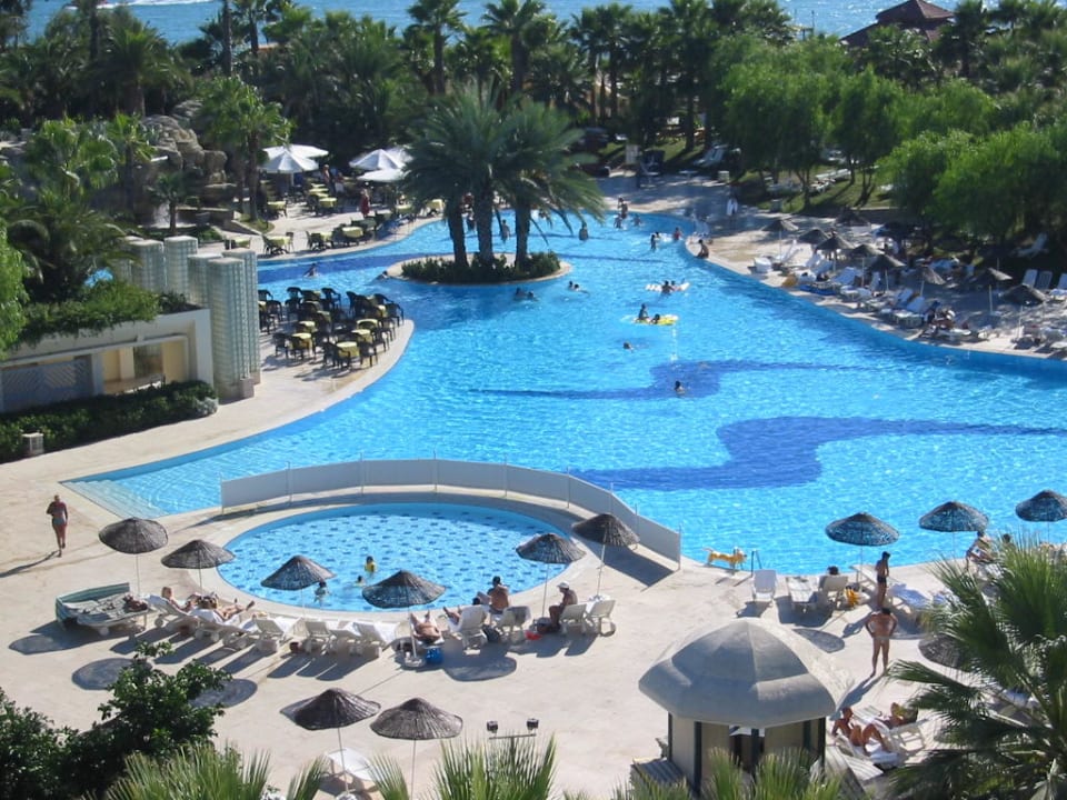 Poolblick Monachus Family Resort Sorgun