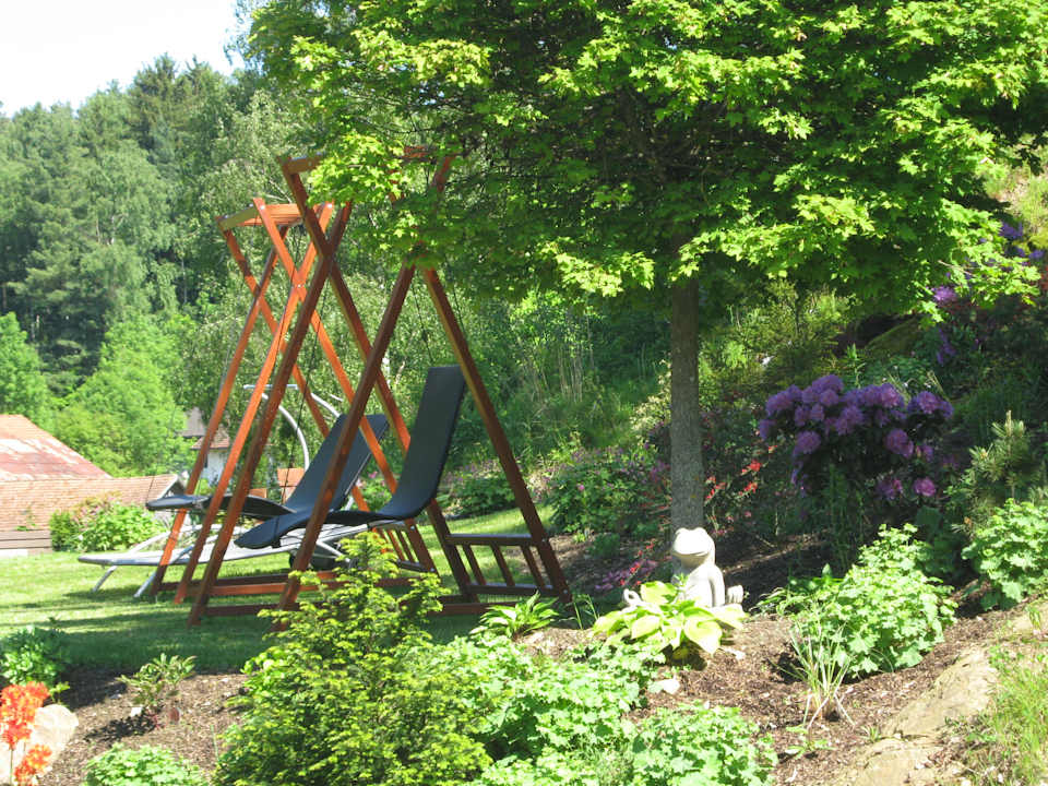 Gartenanlage Spirit & SPA Hotel Birkenhof am Elfenhain