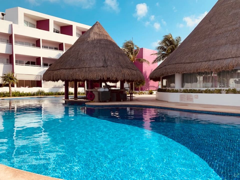 Pool Temptation Cancun Resort - Adults only