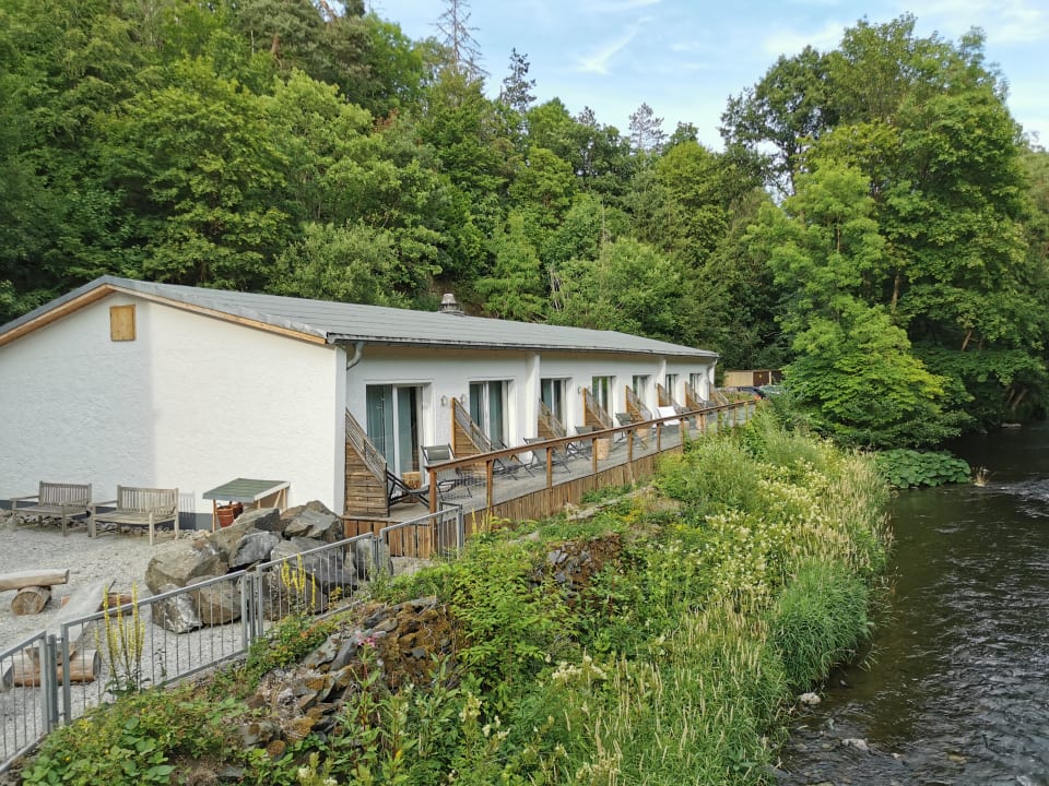 Außenansicht BODETALER BASECAMP LODGE - Ihre Boutique Lodge im Harz