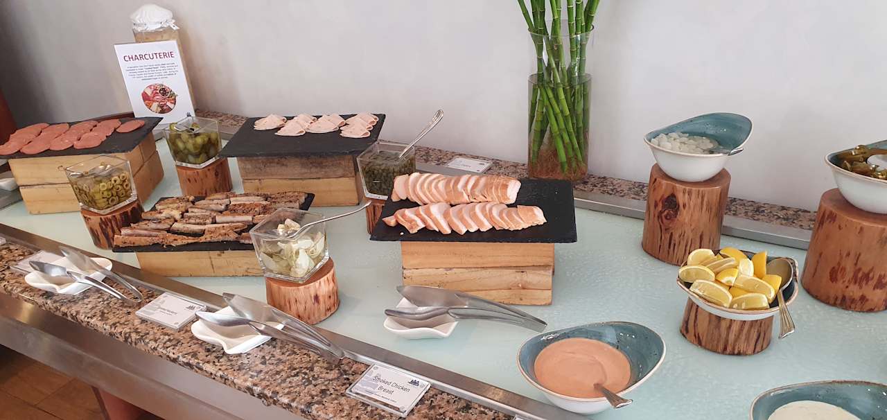 Gastro Shangri-La Al Husn Resort & Spa