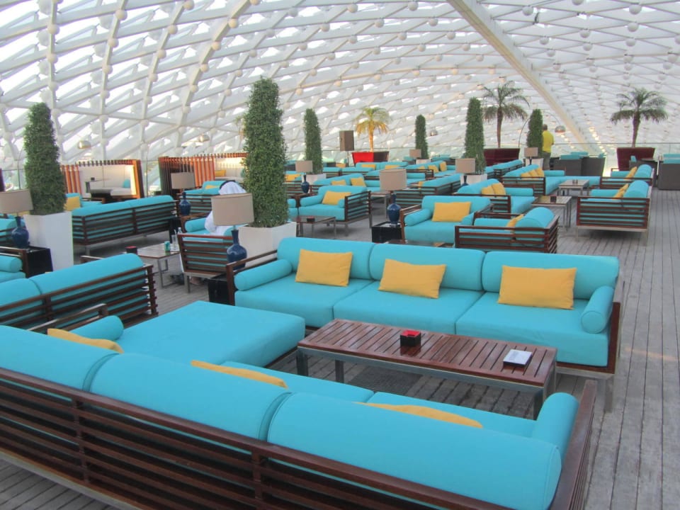Skylite Lounge W Abu Dhabi - Yas Island